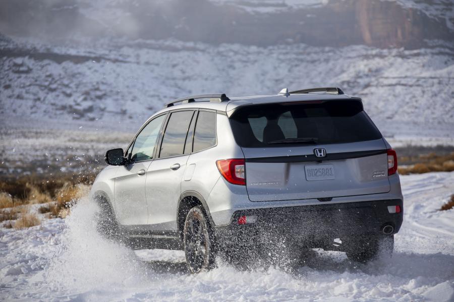  Honda Passport 2019 года  (фото 34 из 53)